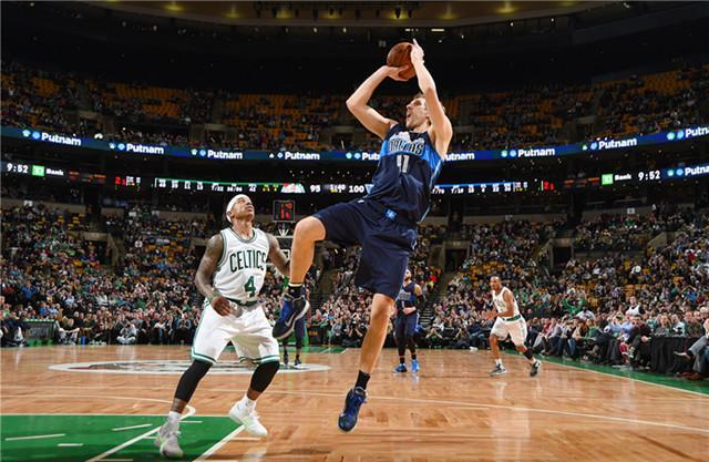 一个令篮球 一个令篮球