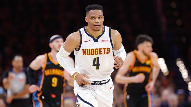 詹姆斯在比 詹姆斯在比